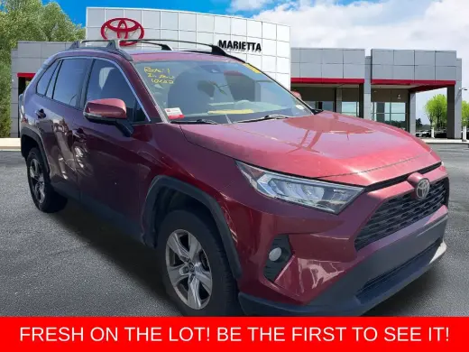 Toyota RAV4 2019 XLE SUV de 4 puertas
