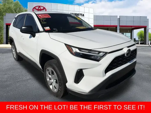Toyota RAV4 2024 LE 4dr SUV