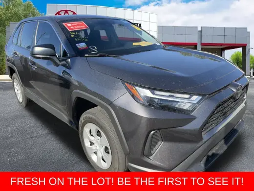 Toyota RAV4 2025 LE 4dr SUV