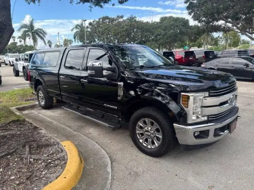 Ford F-250 Super Duty 2018 4x2 Lariat 4dr Crew Cab 6.8 ft. SB Pickup