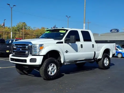 Ford F-250 Super Duty 2013 4x4 XLT 4dr Cab de 6.8 pies de largo Pickup