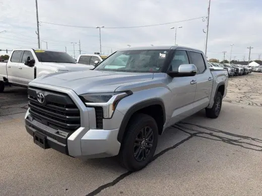 Toyota Tundra 2024 4x4 SR5 4dr CrewMax Cab Pickup SB