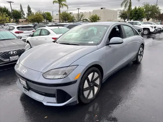 Hyundai IONIQ 6 2025 SE Standard Range 4dr Sedán