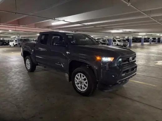 Toyota Tacoma 2024 4x4 SR5 4dr Double Cab 5.0 ft SB