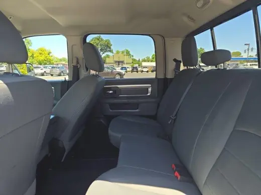 Ram 1500 2017 4x4 SLT 4dr Crew Cab 5.5 ft. SB Pickup