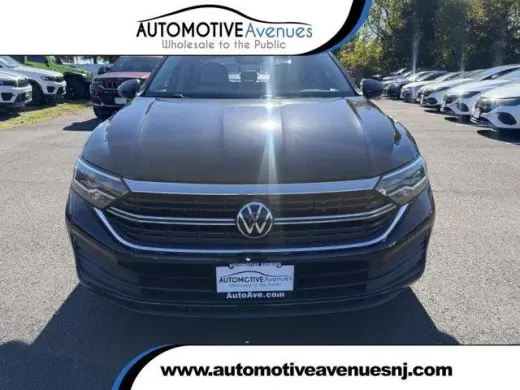 Volkswagen Jetta 2022 SE Sedan 4 puertas