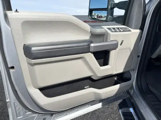 Ford F-350 Super Duty 2022 4x4 XLT Crew Cab 4 puertas, caja larga de 8 pies, camioneta