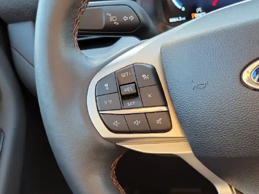 Ford Explorer 2025 AWD Active 4dr SUV
