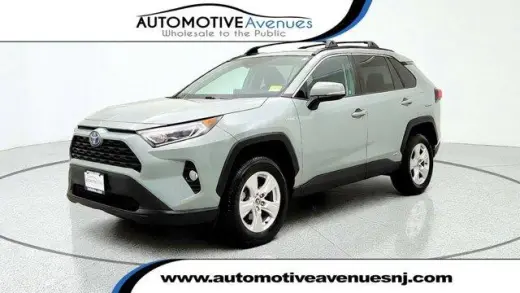 Toyota RAV4 Híbrido 2021 AWD XLE SUV de 4 puertas