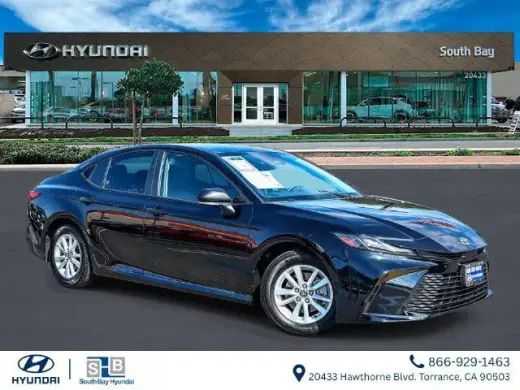 Toyota Camry 2025 SE Sedán 4 puertas