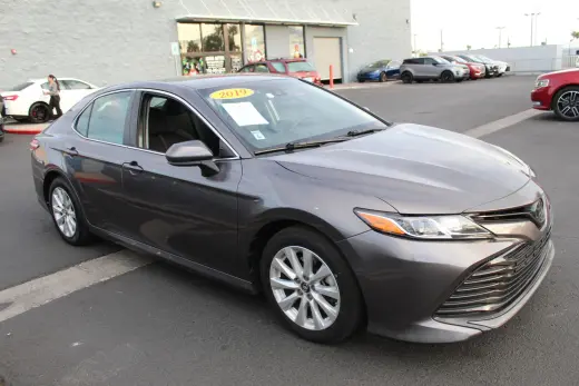 TOYOTA CAMRY 2019