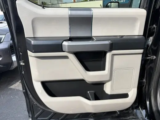 2017 Ford F150 SUPERCREW CAB
