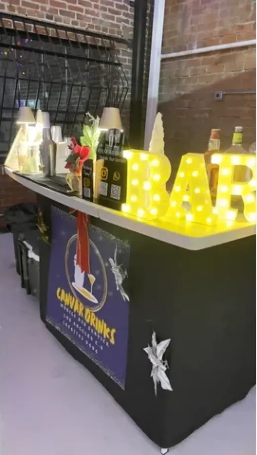 BARTENDER Y MESEROS