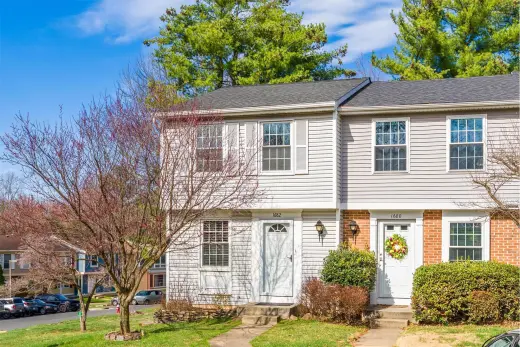 Propiedad en alquiler con 2 habitaciones y 1.5 baños en Reston