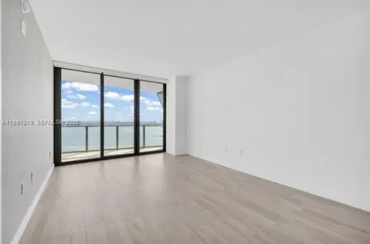 Propiedad en alquiler con 2 habitaciones y 2 baños en Miami