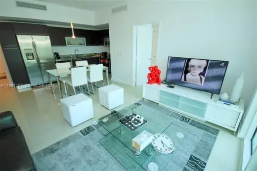 Propiedad en alquiler con 2 habitaciones y 2 baños en Miami