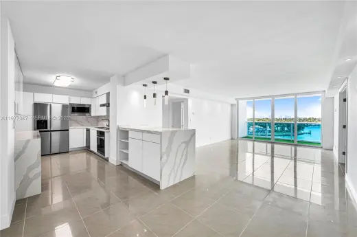 Propiedad en alquiler con 2 habitaciones y 2 baños en Miami Beach