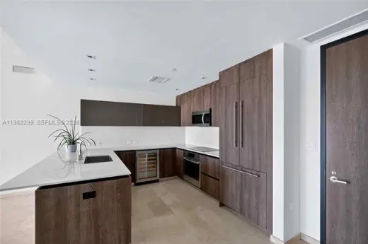 Propiedad en alquiler con 2 habitaciones y 2.5 baños en Miami