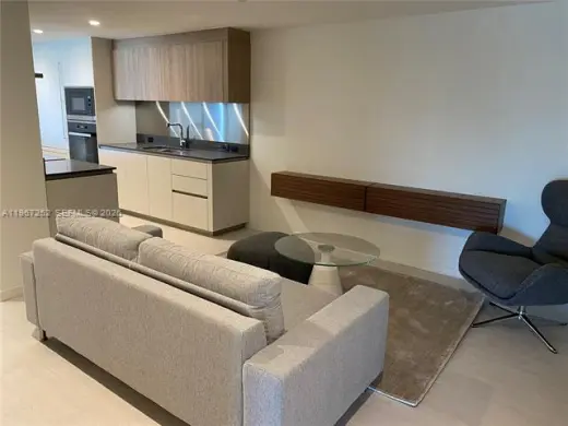 Propiedad en alquiler con 3 habitaciones y 3.5 baños en Miami