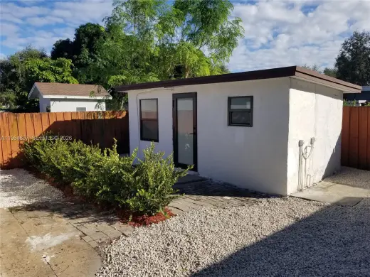 Propiedad en alquiler con 1 dormitorio y 1 baño en Miami
