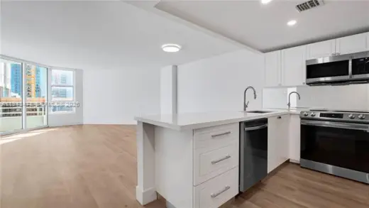 Propiedad en alquiler con 1 dormitorio y 1.5 baños en Miami