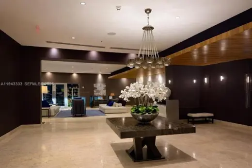 Propiedad en alquiler con 2 habitaciones y 3 baños en Miami