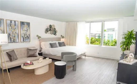 Propiedad en alquiler con 0 habitaciones y 1 baño en Miami Beach