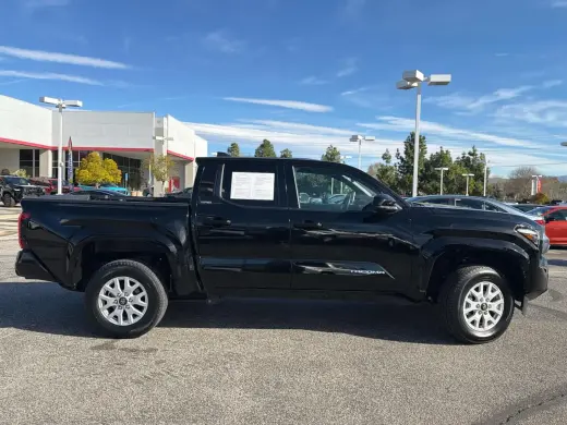 Toyota Tacoma 2025 4x4 SR5 4dr Double Cab 5.0 ft SB