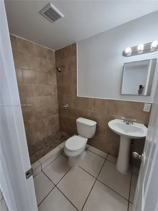 Propiedad en alquiler con 2 habitaciones y 1 baño en Fort Lauderdale