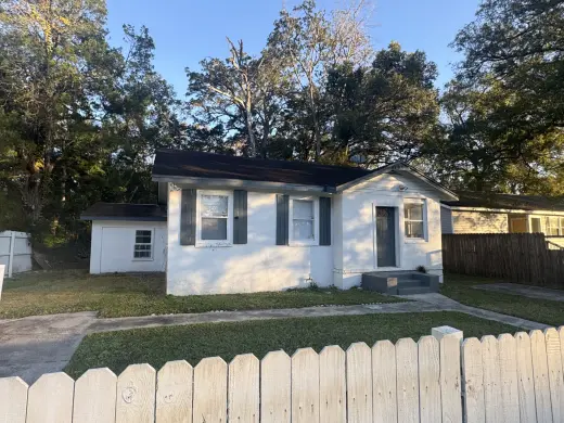 Propiedad en alquiler con 1 dormitorio y 1.5 baños en Jacksonville