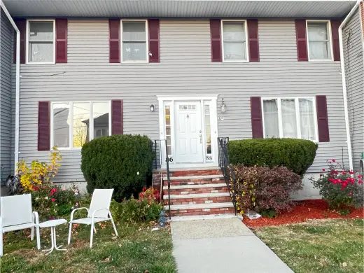 Propiedad en alquiler con 3 habitaciones y 2 baños en Revere