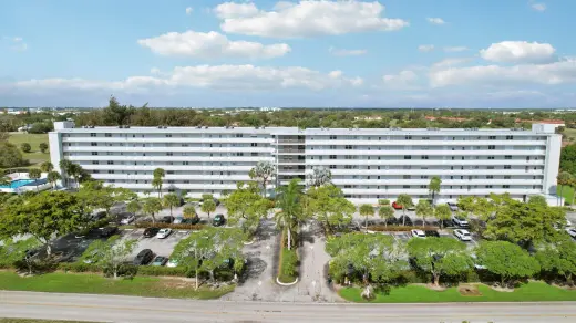 Propiedad en alquiler con 2 habitaciones y 2 baños en Boca Ratón