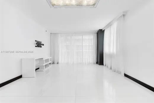 Propiedad en alquiler con 2 habitaciones y 2 baños en Miami