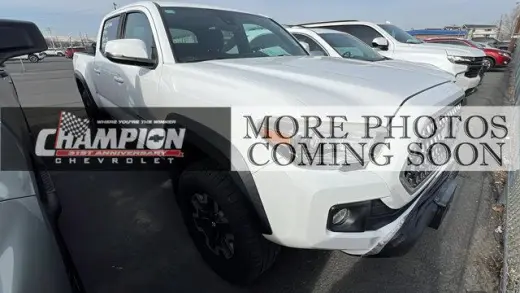 Toyota Tacoma 2019 4x4 TRD Off-Road 4 puertas Doble Cabina 6.1 pies LB
