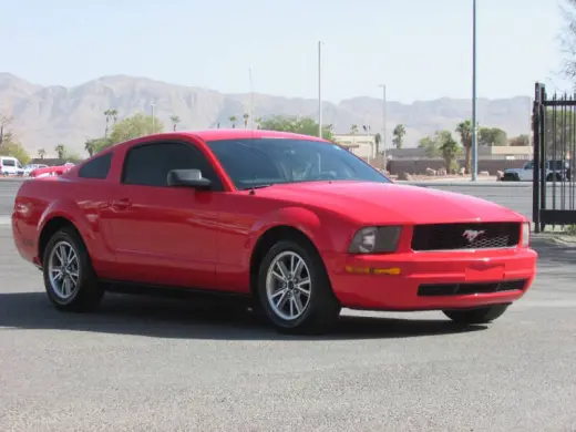 2005 Ford Mustang V6 Deluxe