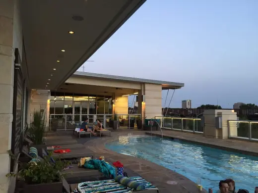 Propiedad en alquiler con 0 habitaciones y 1 baño en Austin