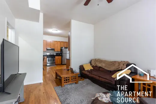 Propiedad en alquiler con 11 habitaciones y 1 baño en Chicago