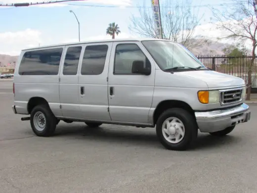 2006 Ford E-Series E-350 SD Chateau