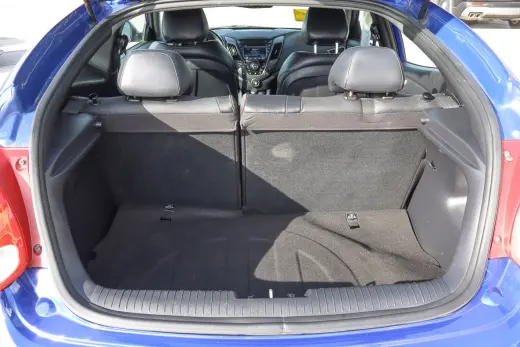 2013 Hyundai Veloster 3dr Cpe Man Turbo w/Black Int