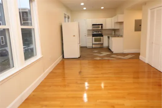 Propiedad en alquiler con 2 habitaciones y 1 baño en Mattaphan