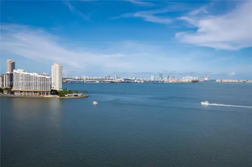 Propiedad en alquiler con 2 habitaciones y 2 baños en Miami
