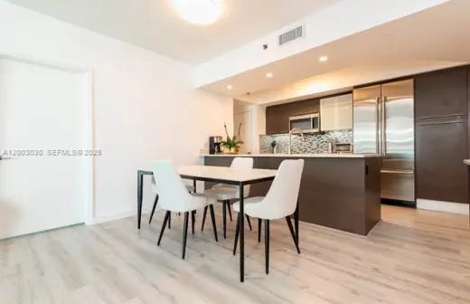 Propiedad en alquiler con 2 habitaciones y 2 baños en Miami