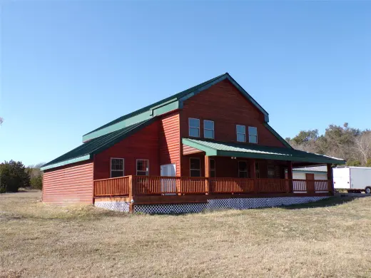 Propiedad en alquiler con 3 habitaciones y 2 baños en Kempner