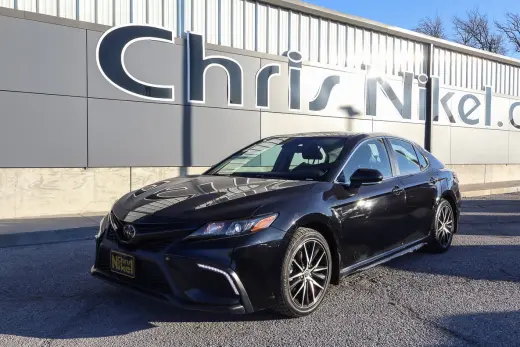 2023 Toyota Camry SE Auto