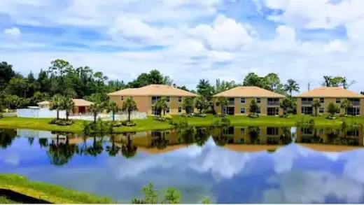 Propiedad en alquiler con 3 habitaciones y 2 baños en Bonita Springs