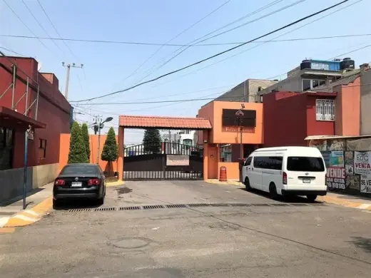 VENDO CASA EN COACALCO 2 NIVEL