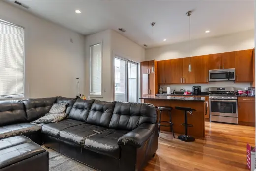 Propiedad en alquiler con 3 habitaciones y 2 baños en Chicago
