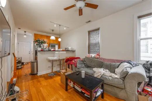 Propiedad en alquiler con 3 habitaciones y 2 baños en Chicago