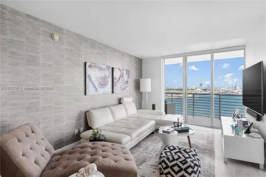 Propiedad en alquiler con 3 habitaciones y 2 baños en Miami