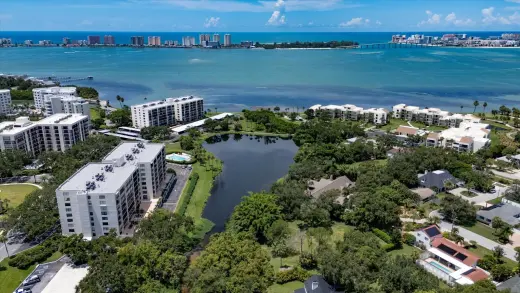 Propiedad en alquiler con 2 dormitorios y 2 baños en Belleair